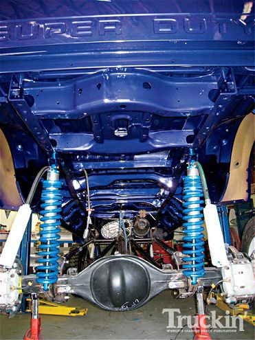 2008 Ford F450 Super Duty Buildup - Inside Look At The SEMA Crunch
