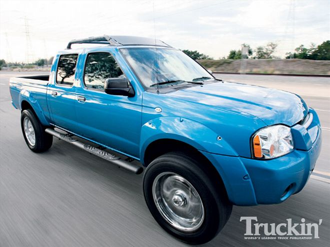 nissan Frontier Custom Paint Job right Front Angle