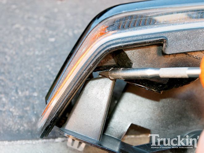 Chevy Colorado Headlight Modification - New Head Light Looks - Tech