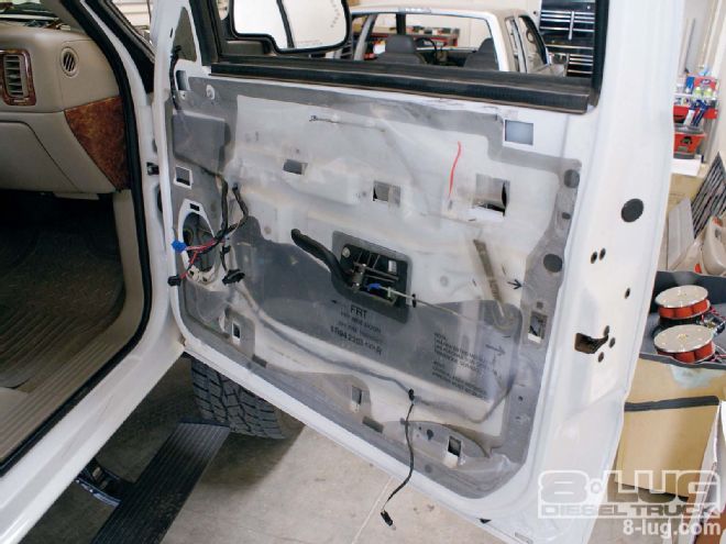 Full-On 2004 GMC 2500 Diesel Truck Buildup, Part 2 - Build It Continued...