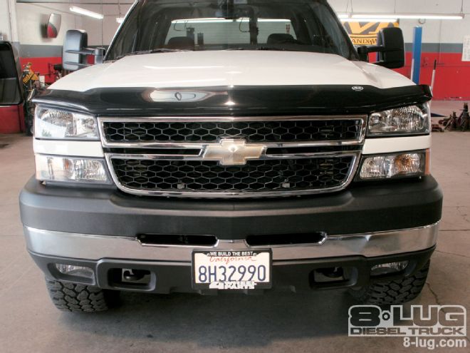 Stull Overlay Billet Grille On A 2006 Chevy Silverado 2500HD - Five-Minute Facelift