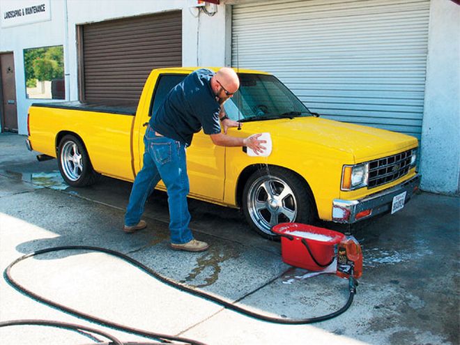 Meguiars Auto Detailing - Working At The Truck Wash