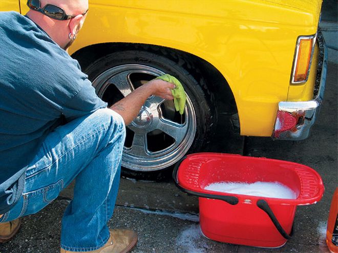 Meguiars Auto Detailing - Working At The Truck Wash