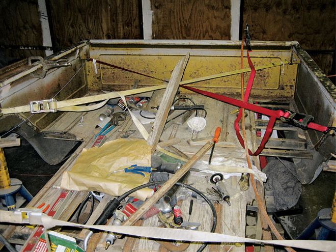 Chevy C10 Short Bed - Bed Bobbing Basics