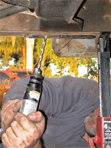 Chevy C10 Short Bed - Bed Bobbing Basics
