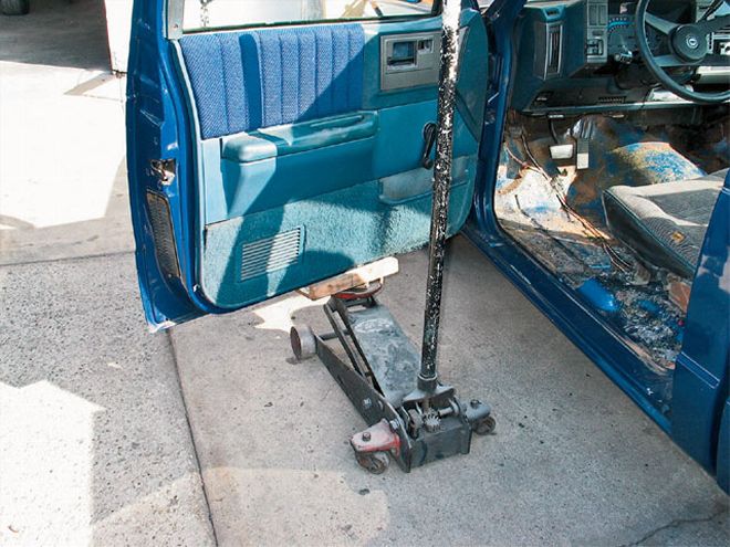 Restoring A 1989 Chevy S10 - Restore That Bucket