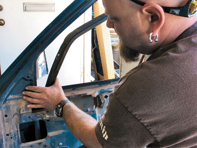 Restoring A 1989 Chevy S10 - Restore That Bucket