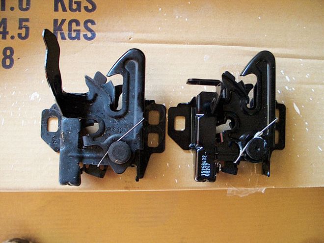 2005 Chevrolet 3500 HD Dualie Front Clip Swap - Escalade Upgrade