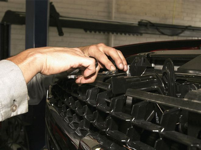 2007 Chevrolet Silverado Grille - Silverado Smile