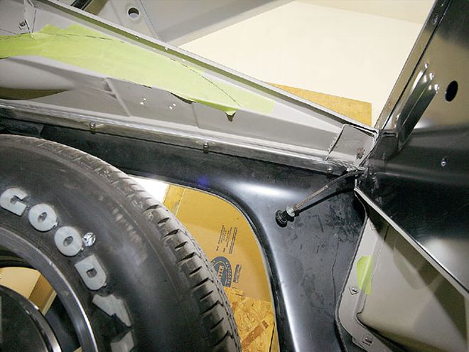 1962 Chevy Truck - Hands-Free Hood