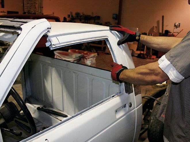 Chevrolet S10 Stock Glass Chop Top - A Little Off the Top