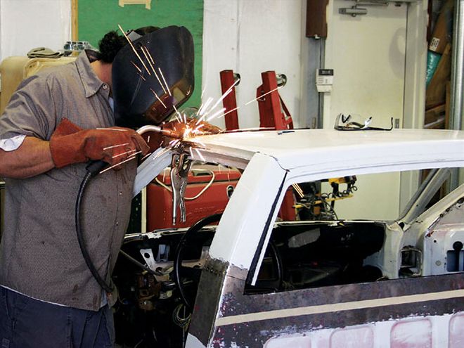 Chevrolet S10 Stock Glass Chop Top - A Little Off the Top