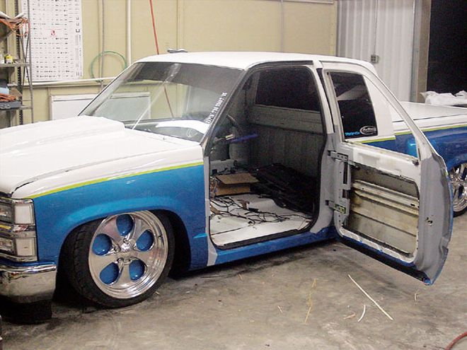 Chevy Silverado - Swinging Away From the Norm