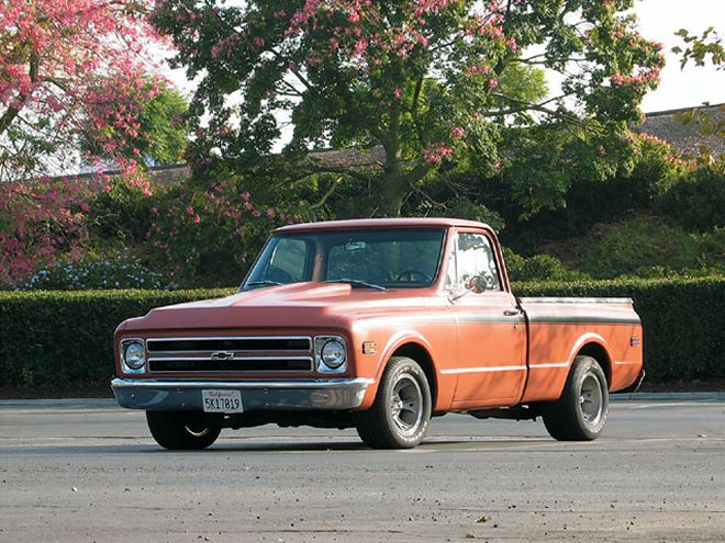 Restoring a 1968 Chevrolet Truck - One Month-Resto