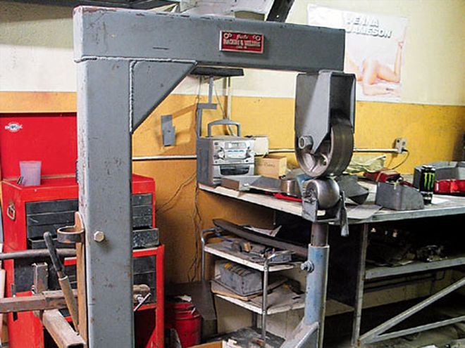 Grant Kustoms Shop Tour & Nissan Hardbody Corner Fillers - Handcrafted, Priceless, Perfection