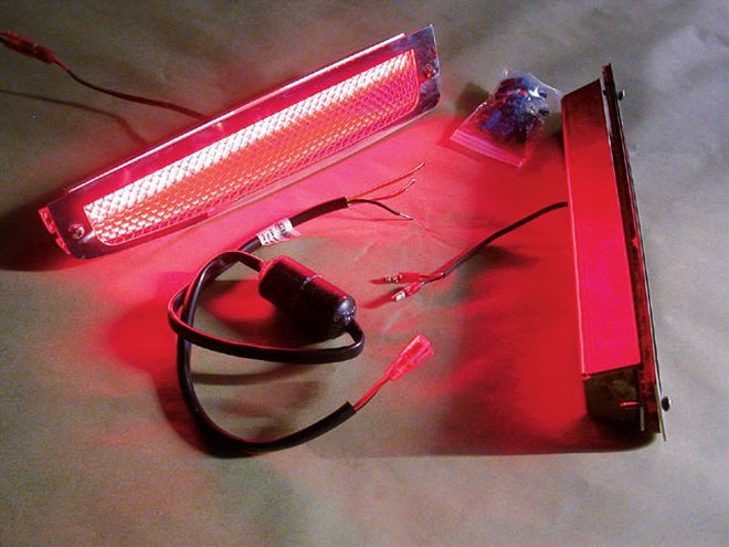 Mini Cadillac Tail Light Conversion on a Nissan Hardbody - Mini Caddys
