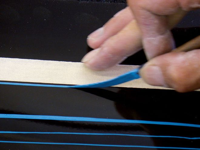How to Pinstripe - Pinstriping With Steve Deman