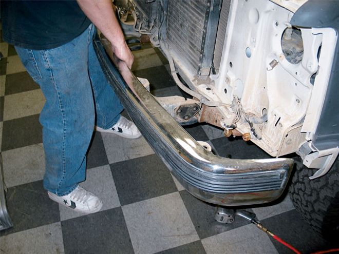 Cadillac Escalade Front-End Conversion on a Chevy Tahoe - Work Truck Be Gone