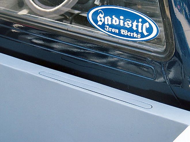 Retractable License Plate Install On A Toyota Truck - Clean Your Plate
