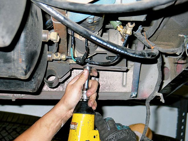 Retractable License Plate Install On A Toyota Truck - Clean Your Plate