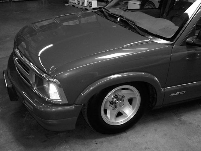 Fiberglass Cowl-Induction Hood on a 1996 Chevy S10 - Glass Menagerie