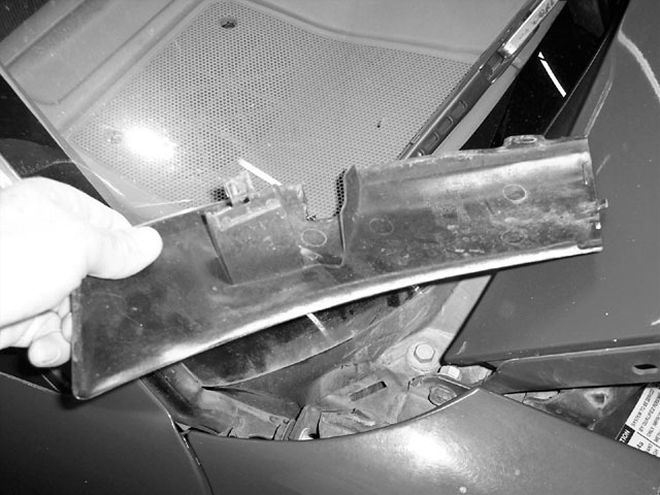 Fiberglass Cowl-Induction Hood on a 1996 Chevy S10 - Glass Menagerie