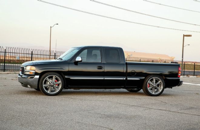 Lowered 2002 Gmc Sierra 1500