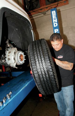 Readylift Stage 1 Sst Lift Kit Install Wheel And Tire Removal