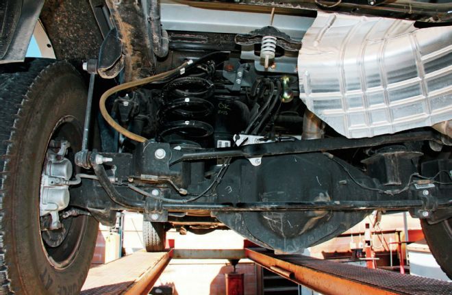 2014 Ram 2500 Big Wig Air Spring Kit Install - In the Bag