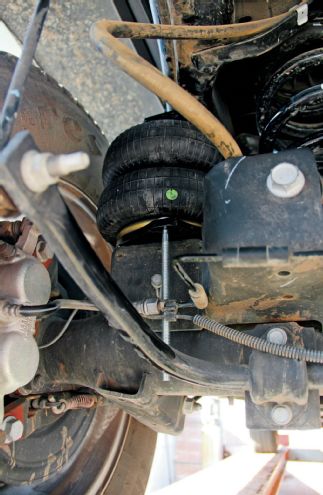 2014 Ram 2500 Big Wig Air Spring Kit Install - In the Bag