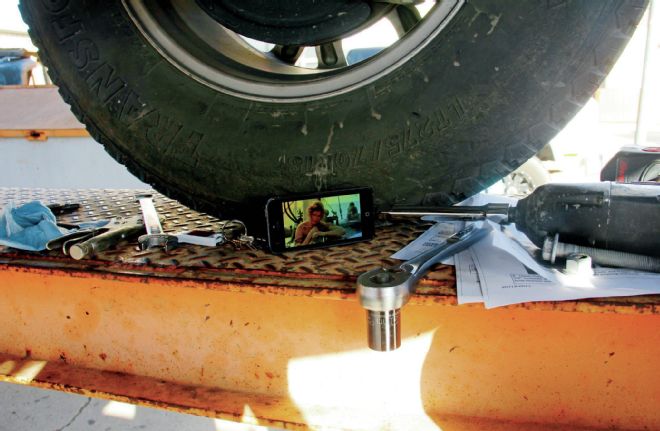 2014 Ram 2500 Big Wig Air Spring Kit Install - In the Bag