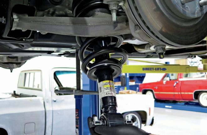 2015 Chevrolet Tahoe Crown Suspension Lowering Kit Install 03