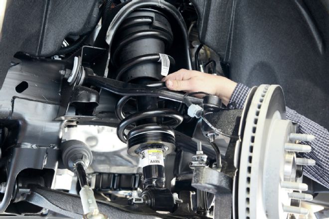 2014 GMC Sierra McGaughys Suspension Tech 10