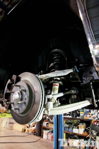 2014 Chevrolet Silverado Rough Country Lift Install Factory Suspension