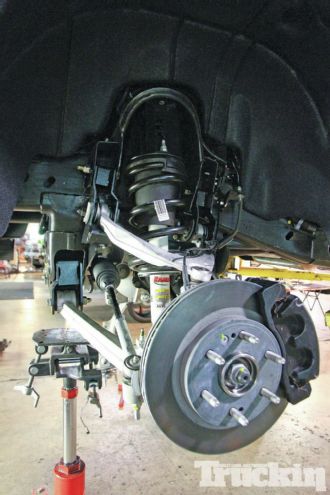 2014 Chevrolet Silverado Rough Country 7-inch Lift Install