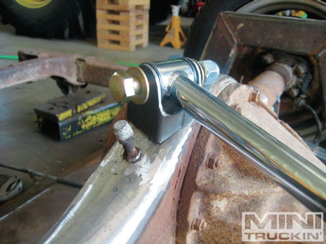Chevy Luv Junkyard Jewel, Part 6: Four-Link