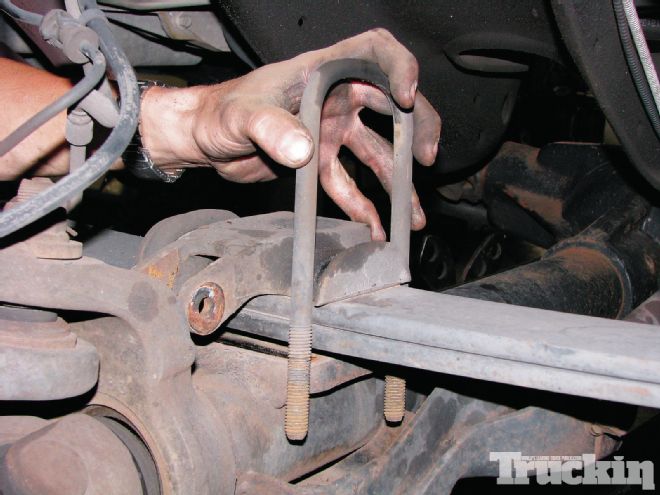 Lift Kit on a 2003 Ford Excursion: Family Hauler Makeover