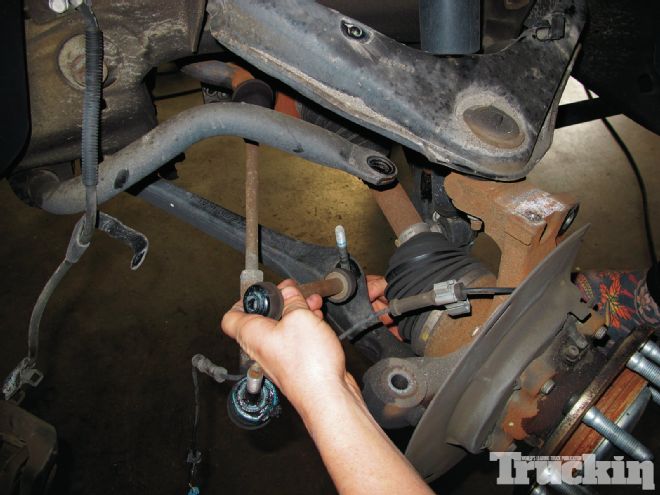Beast Within: Lift Kit on a 2008 GMC Sierra 2500HD