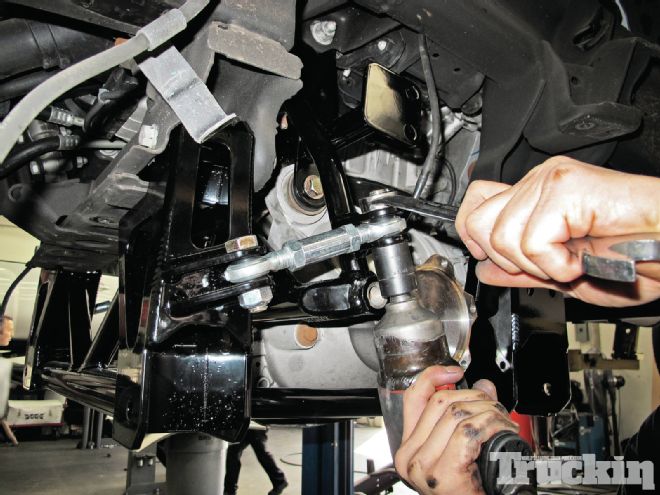 Beast Within: Lift Kit on a 2008 GMC Sierra 2500HD