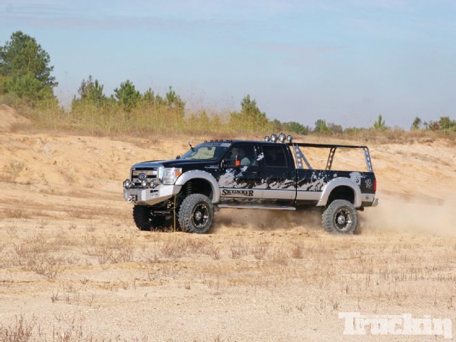 2011 Ford F350 Super Duty off Roading