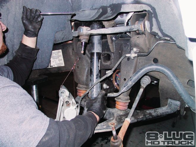 Right-Sized Lift: McGaughys 7-Inch GM Suspension Lift Kit