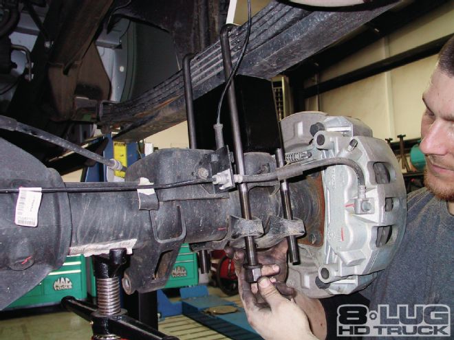 Right-Sized Lift: McGaughys 7-Inch GM Suspension Lift Kit