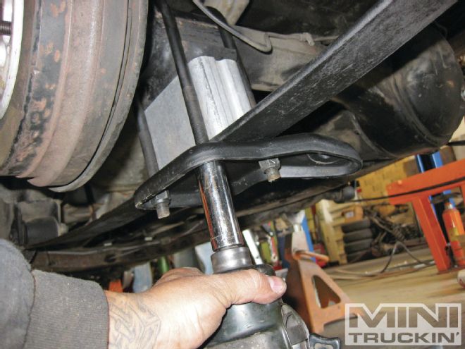 Bagging A 1973 Datsun Bulletside