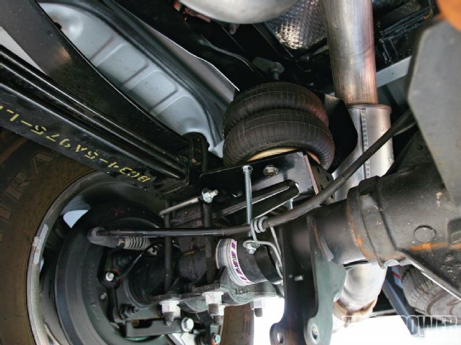How-To: Air Springs and Antisway Bars for Extra Load Capacity