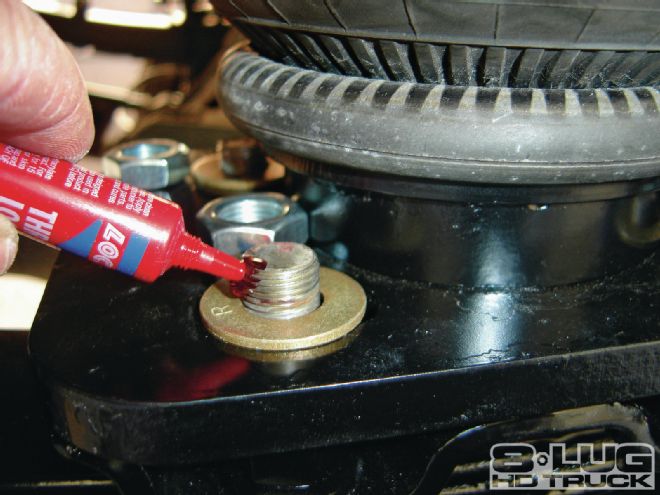 Suspension on a 2001 Ford F250 - Bringing Down The Beast