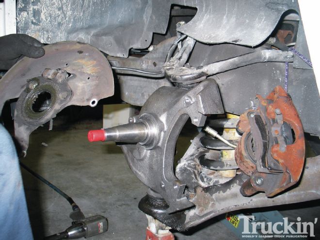 3/4 Ton Truck Lowering - Too Low To Tow? Never!