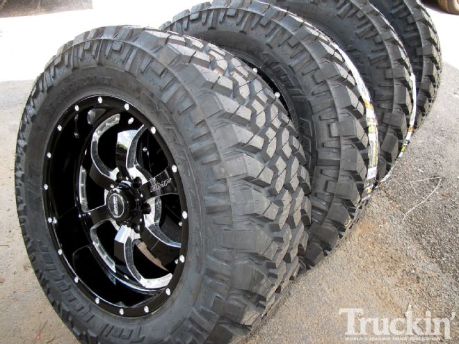 2008 Chevy Tahoe Buildup - Monster Tahoe Lift