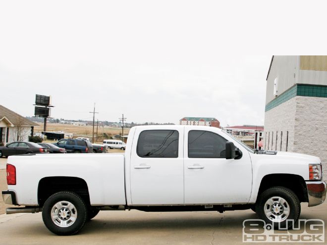 Chevy Silverado 2500HD Skyjacker Suspension Lift - Heavy-Duty Lifting