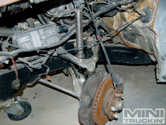 Back-Half Install On A Toyota Tacoma - Project Resurrection: Part 1