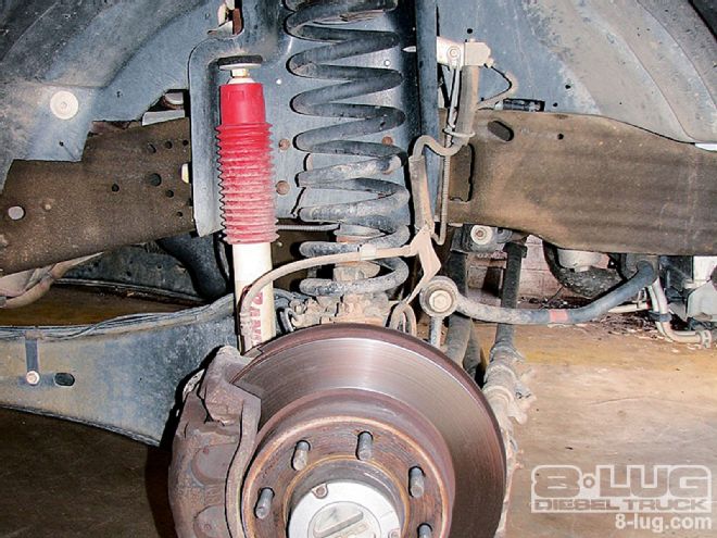 Chassis Tech Airbag Kit on a 2005 Ford F-350 - Tow With Ease